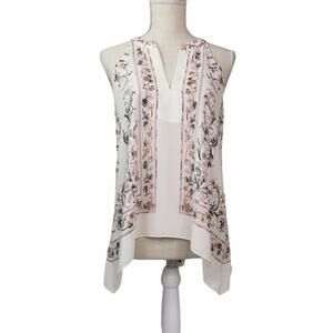 BCBGMAXAZRIA Handkerchief Hem Floral Blouse Runs Large